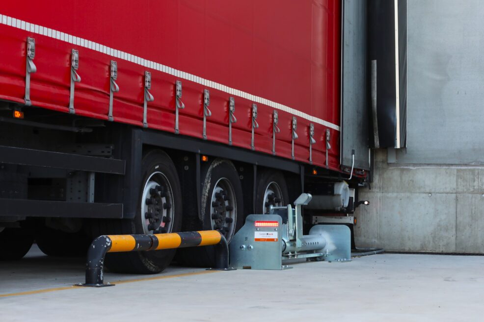 Sistema de retención de camiones EASYBLOCK activado